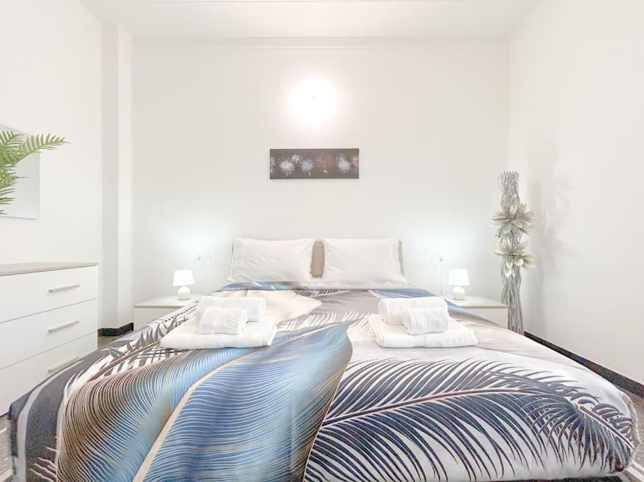Elegant Apartment - Wifi - Smart Tv - Netflix Genua Buitenkant foto